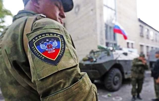 На Донбасі бойовики підірвали магазин: постраждали мирні жителі