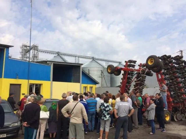 Агрорейдери захопили підприємство Олександра Строгого