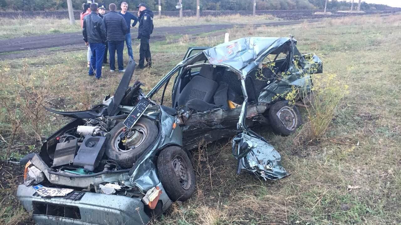 Смертельне зіткнення "Інтерсіті" з легковиком сталося на Миколаївщині Смертельне зіткнення "Інтерсіті" з легковиком сталося на Миколаївщині