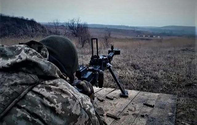 "Бурхливий вечір" з 120-міліметровим снарядом: морпіхи Приазов'я – під лютим вогнем "Бурхливий вечір" з 120-міліметровим снарядом: морпіхи Приазов'я – під лютим вогнем