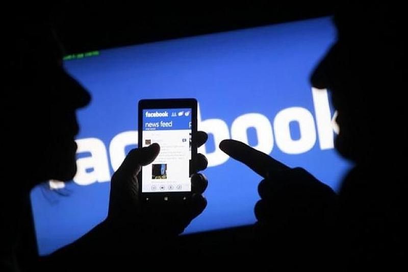 Хакери зламали 50 мільйонів акаунтів у Facebook : хто потрапив під удар