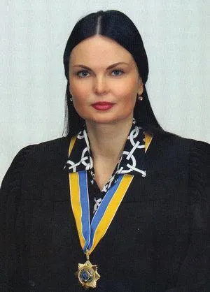 Алла Демидова