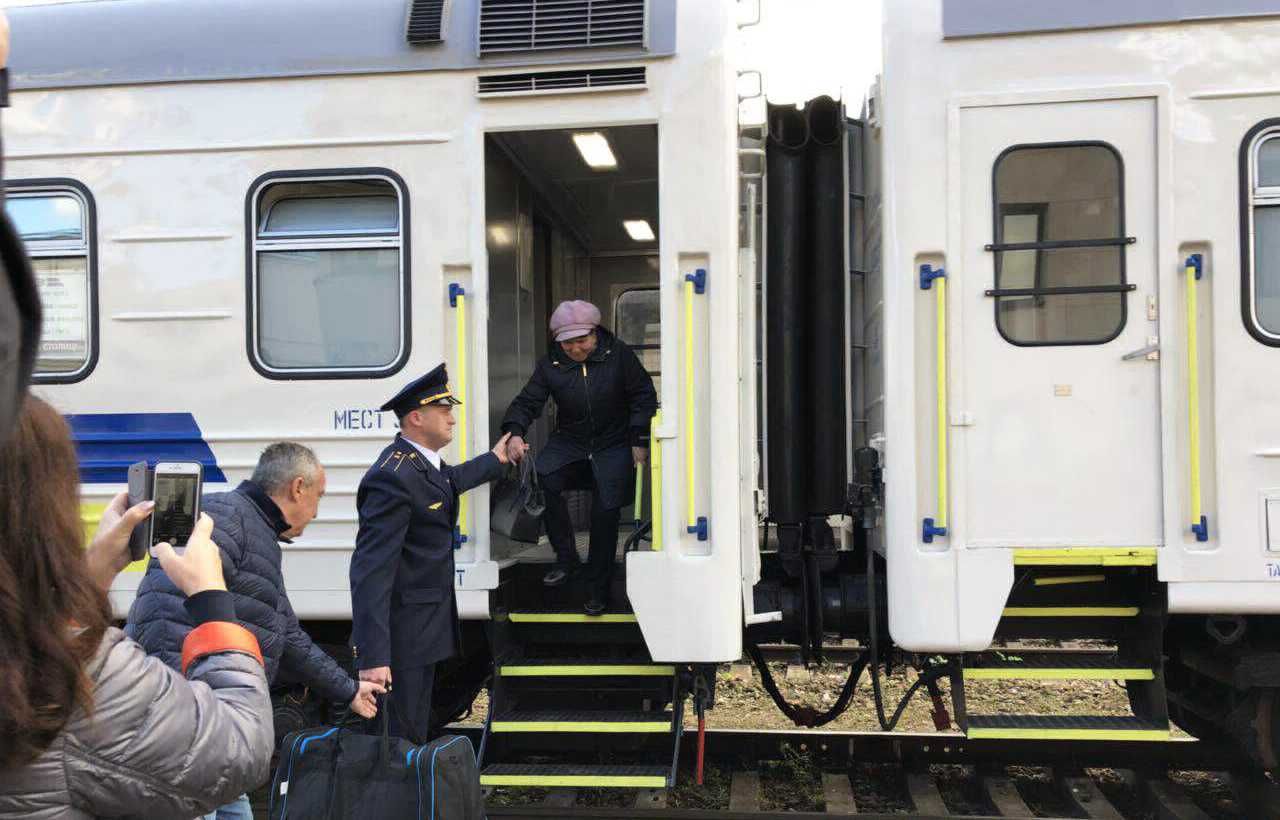Поезд "четырех столиц" прибыл в Ригу Поезд "четырех столиц" прибыл в Ригу