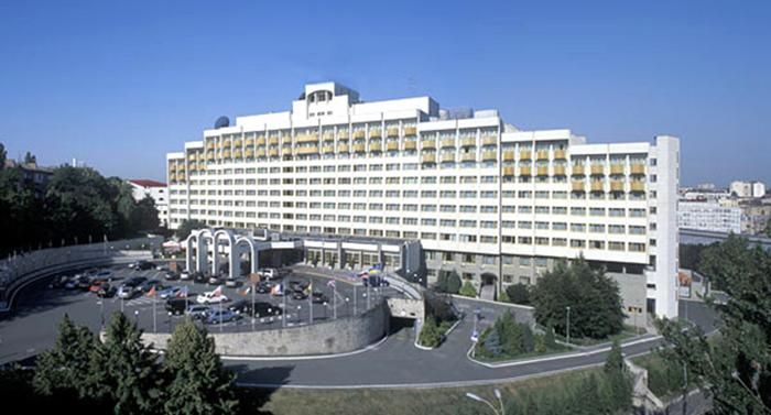 Його інтереси простягаються набагато далі, – Лещенко про "черговий обман з боку Порошенка" Його інтереси простягаються набагато далі, – Лещенко про "черговий обман з боку Порошенка"