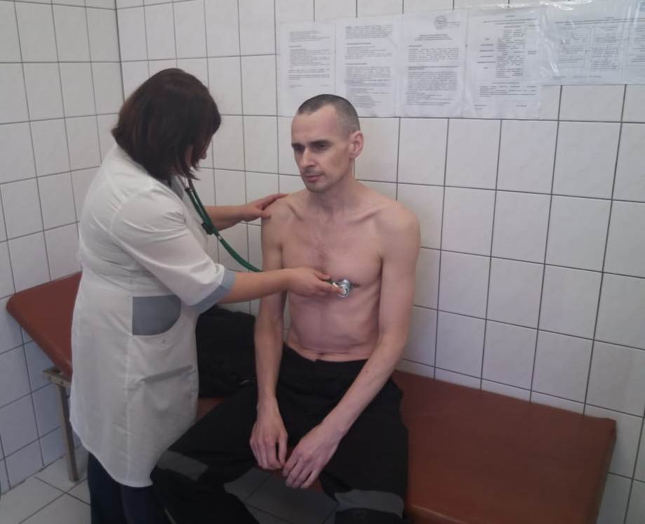 "Це – в'язень концтабору": в Україні емоційно відреагували на свіже фото Сенцова