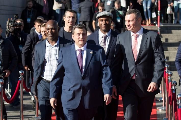 В Киеве торжественно открыли Конгресс Всемирного боксерского совета: фото и видео