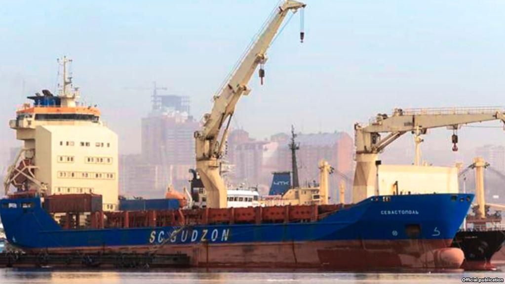 Арешт російського судна у Південній Кореї: з'явилась різка реакція Москви