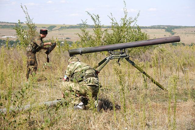 Пророссийские боевики обстреляли собственные позиции на Донбассе: момент сняли на видео