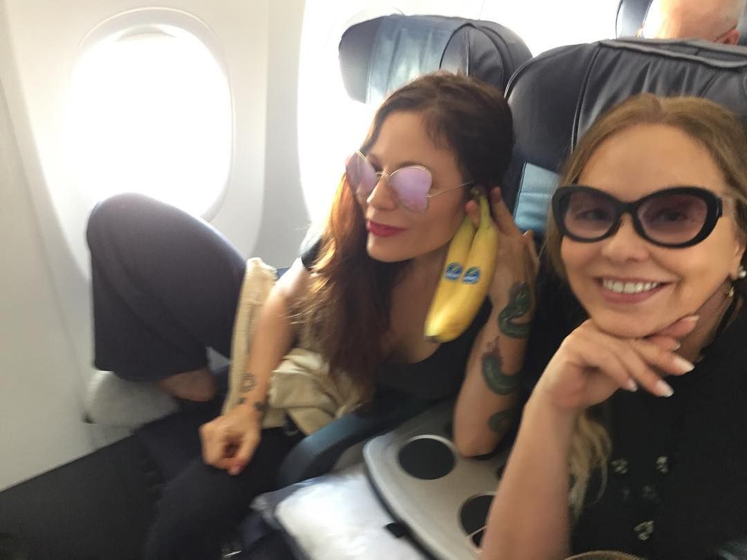 С изображением Путина: что удивило дочь Орнеллы Мути в Одессе С изображением Путина: что удивило дочь Орнеллы Мути в Одессе