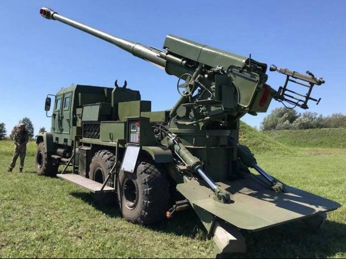 Турчинов передав армії модернізовані танки: фото Турчинов передав армії модернізовані танки: фото