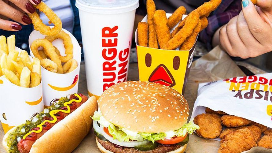 Машина не заменит человека: Burger King показал серию остроумной рекламы
