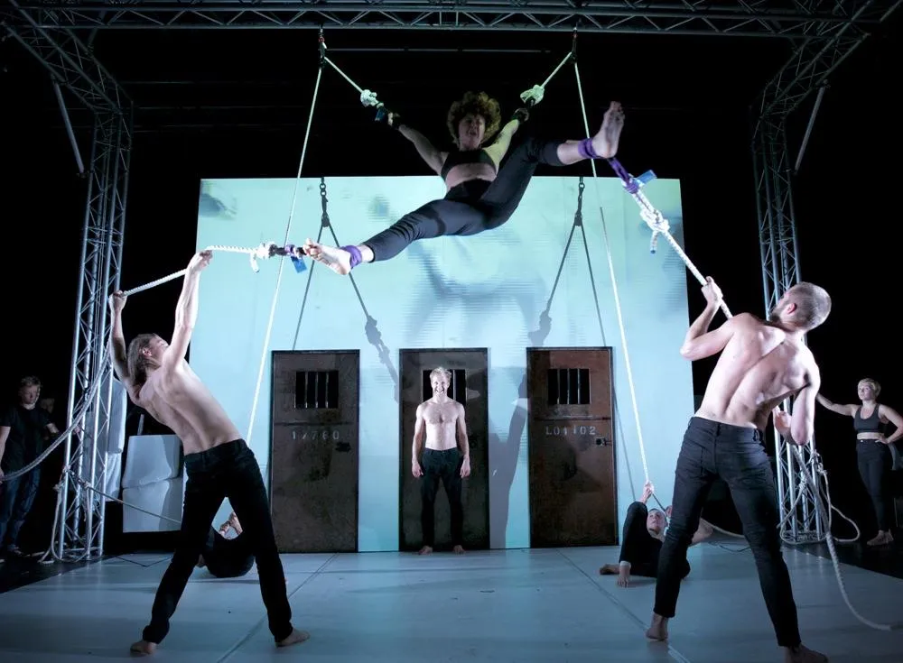 Спектакль Спектакль