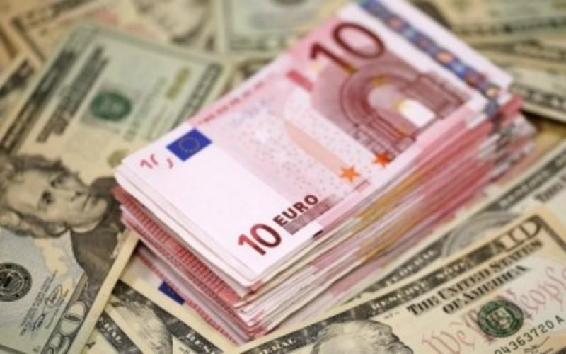 Чому євро суттєво подешевшав: відповідь експерта