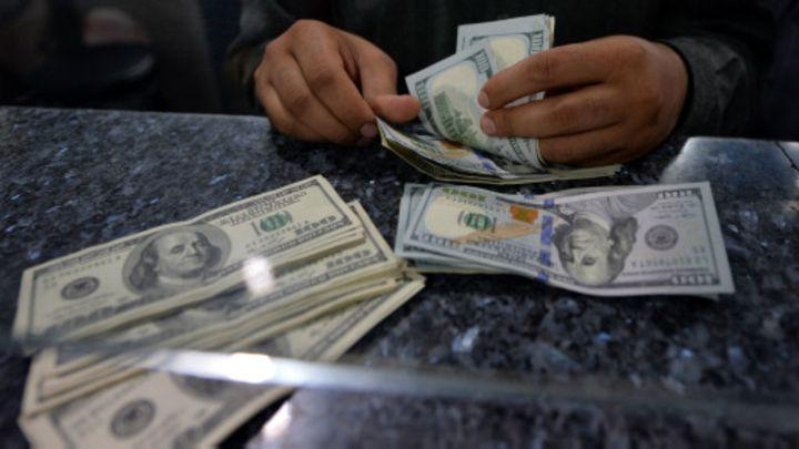 Сколько денег украинцы передали из-за рубежа: впечатляющие цифры