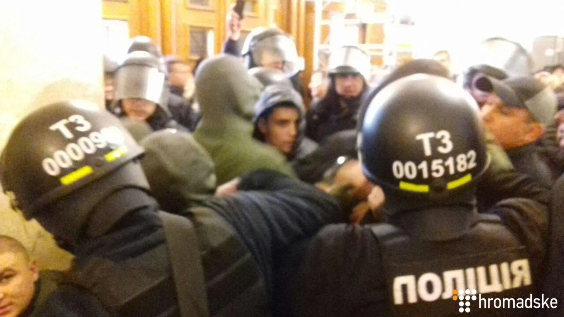 Гусовський Київ міська рада облили зеленкою закидали яйцями напад