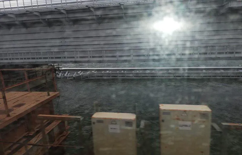 Кримський міст Руйнування Кримський міст Руйнування