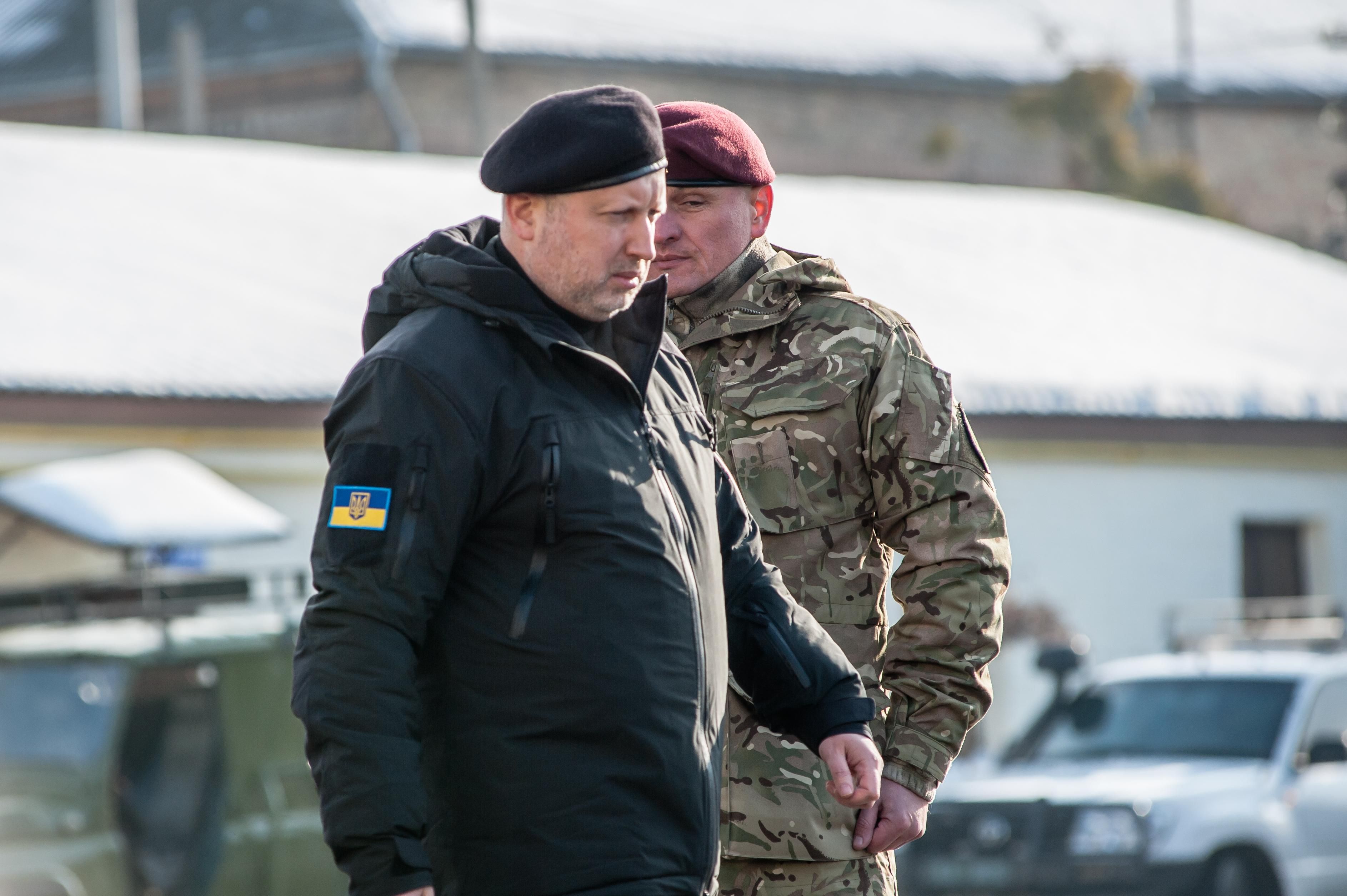 Турчинов анонсував українські військові навчання у Азовському морі Турчинов анонсував українські військові навчання у Азовському морі