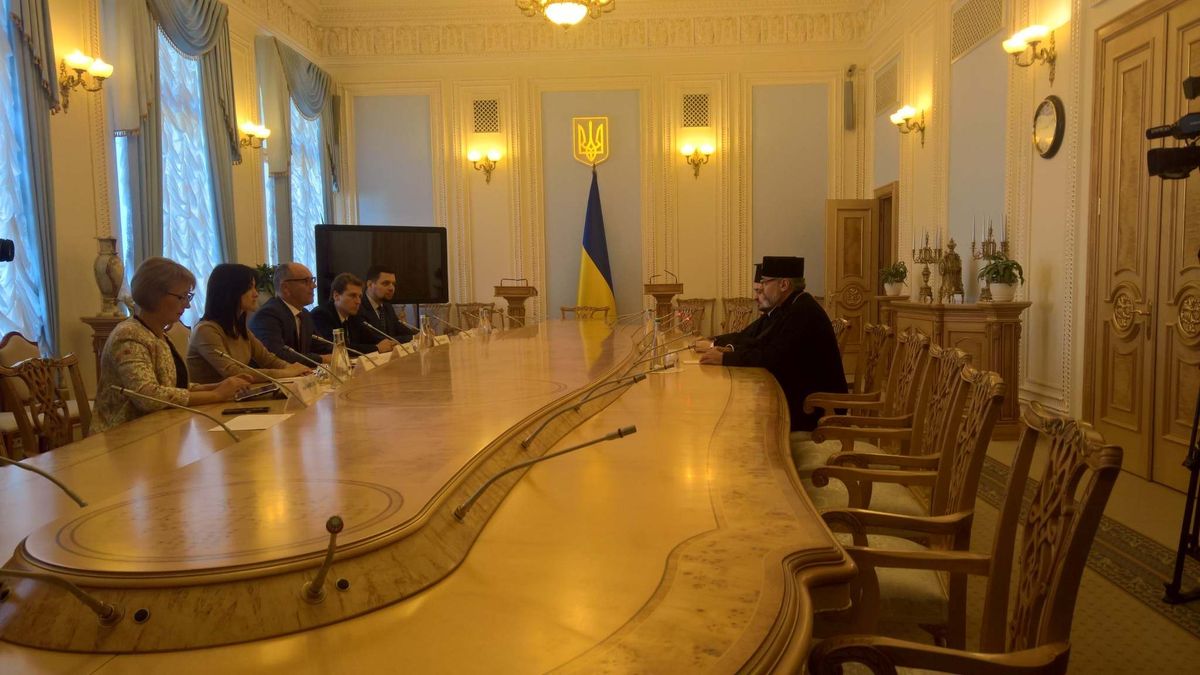 Парубий пригласил Вселенского патриарха Варфоломея в Украину Парубий пригласил Вселенского патриарха Варфоломея в Украину