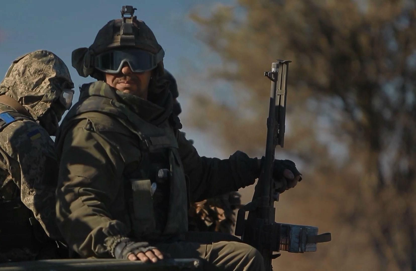 Техніка війни: Лабораторія перевірки спорядження військових. Спецпідрозділи антитерору Британії Техніка війни: Лабораторія перевірки спорядження військових. Спецпідрозділи антитерору Британії