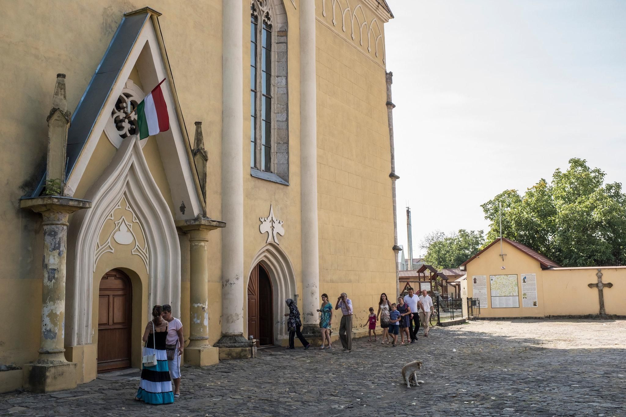 "На їхніх годинниках – час Угорщини": американське видання розповіло про життя у Берегові "На їхніх годинниках – час Угорщини": американське видання розповіло про життя у Берегові