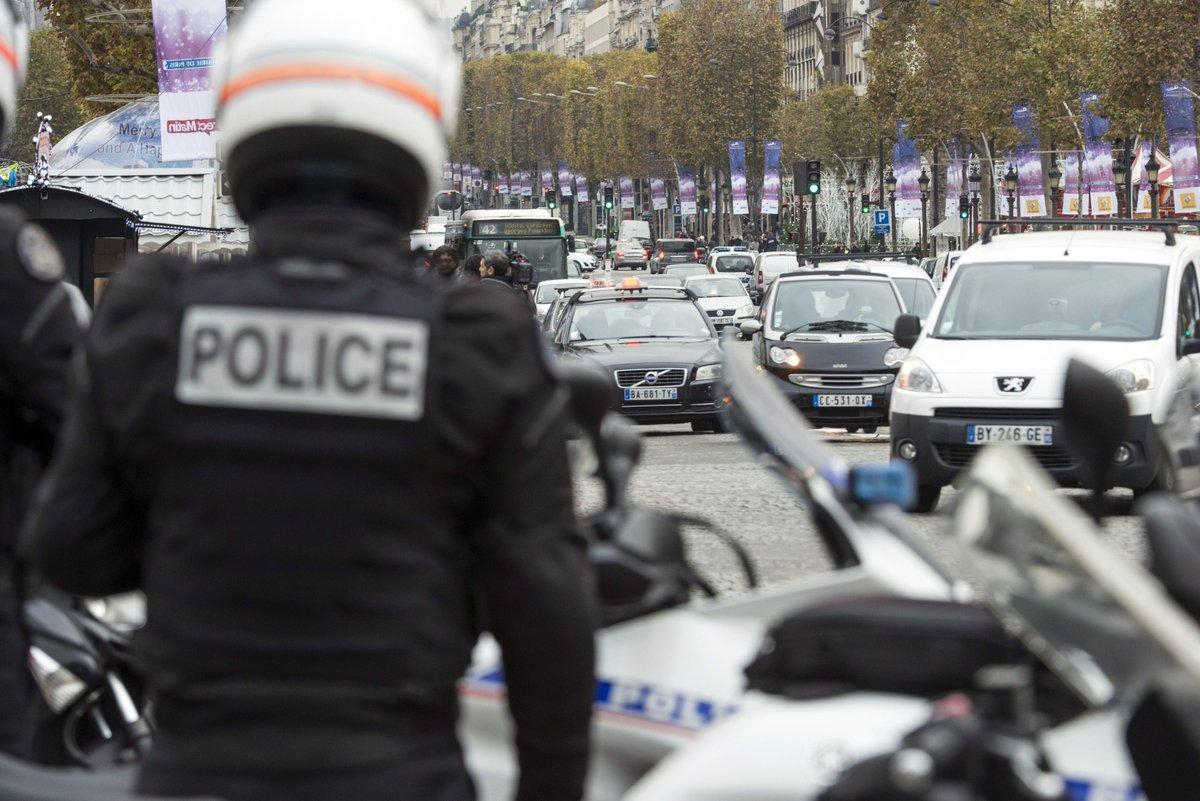 В Париже произошла кровавая перестрелка: ранены 2 человека