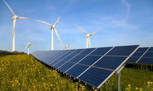 відновлювана енергетика сонячні батареї вітряки