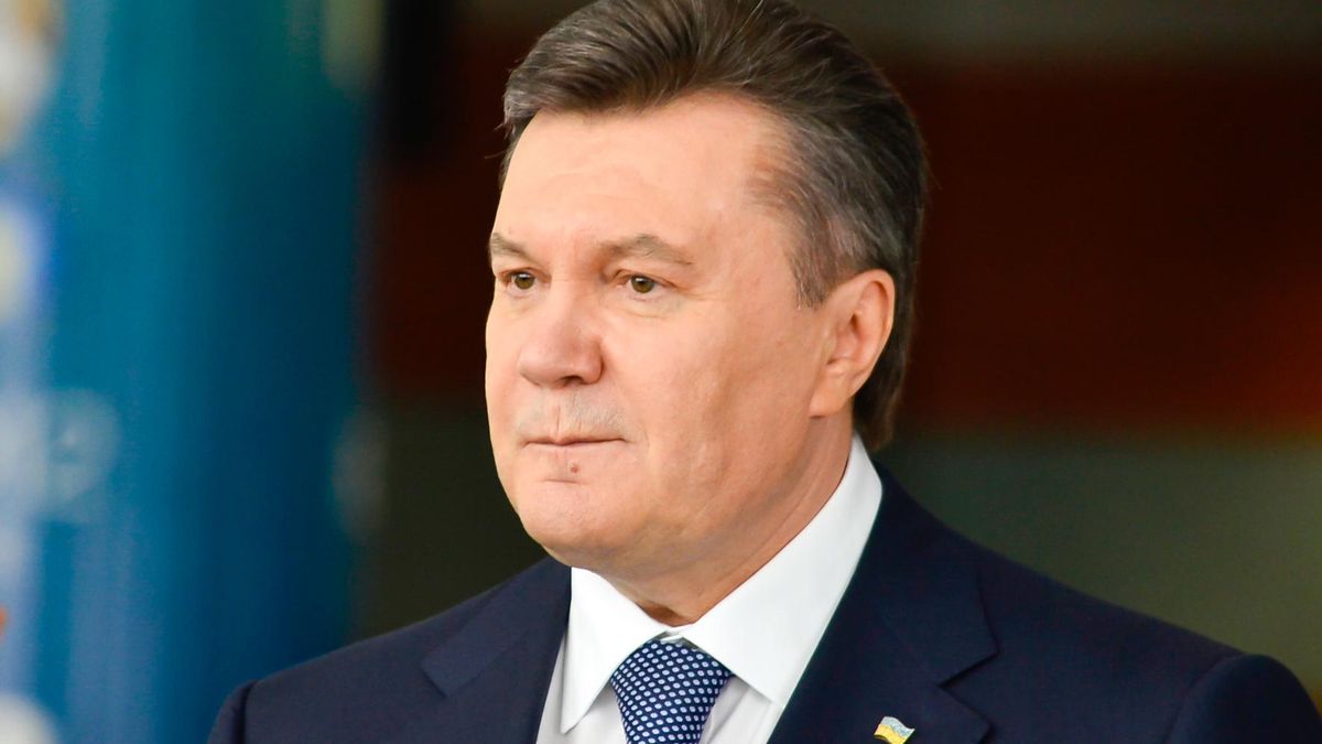 Адвокат Януковича заявил, что его подзащитному не вручили подозрение Адвокат Януковича заявил, что его подзащитному не вручили подозрение
