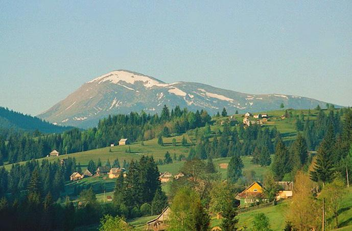 В Карпатах во время восхождения на гору погиб турист из Львова