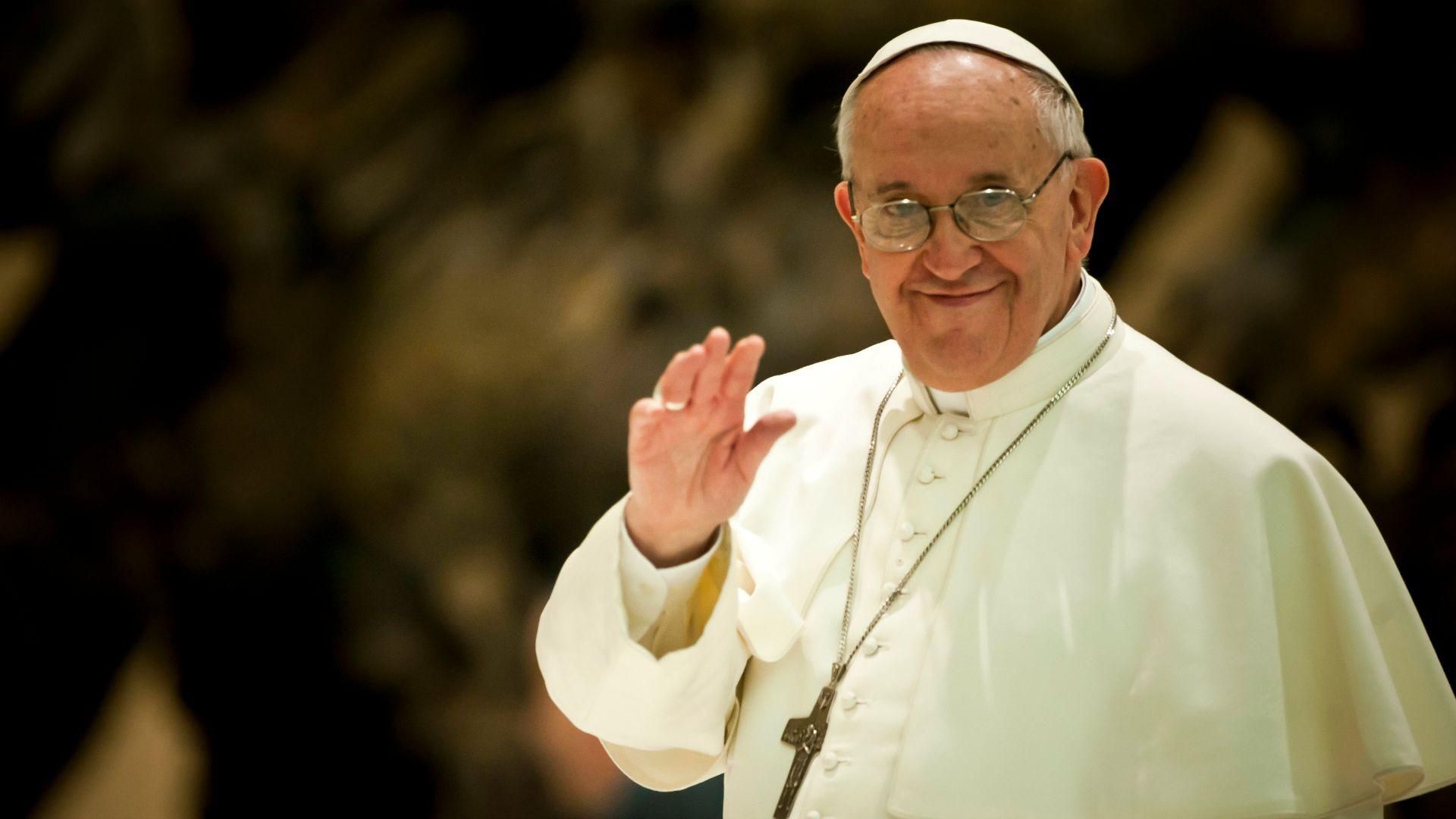 Ким Чен Ын пригласил Папу Римского в КНДР Ким Чен Ын пригласил Папу Римского в КНДР