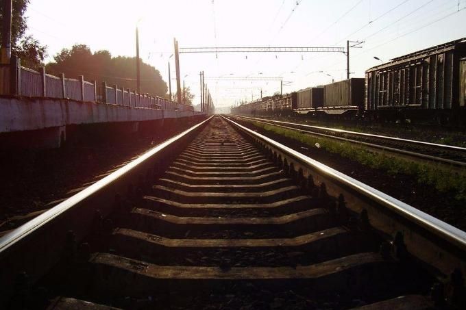 Из-за взрывов на Черниговщине "Укрзализныця" закрыла движение поездов на трех перегонах