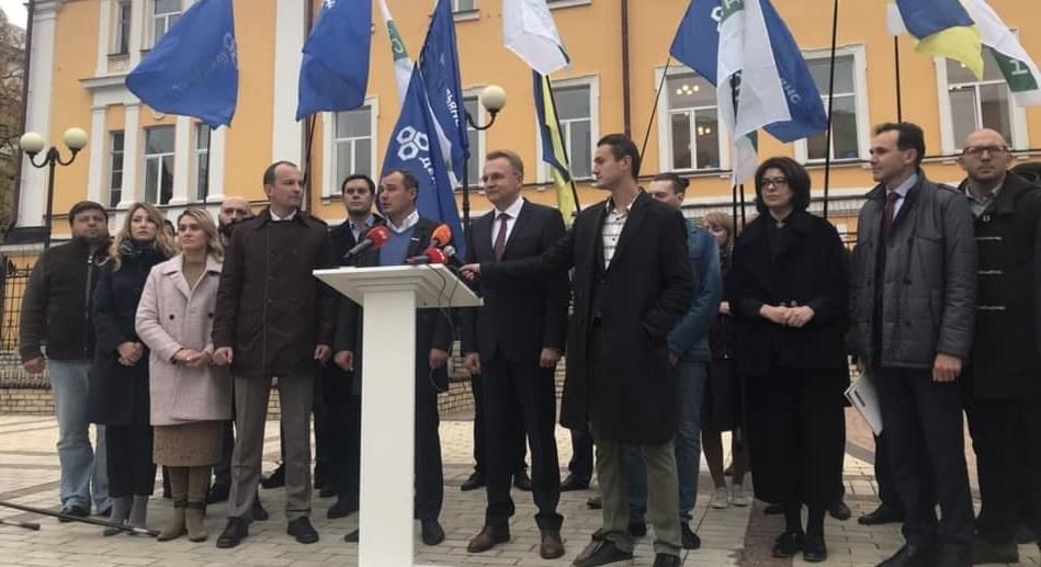 Состоится ли до выборов объединение демократических сил: мнение политолога Состоится ли до выборов объединение демократических сил: мнение политолога