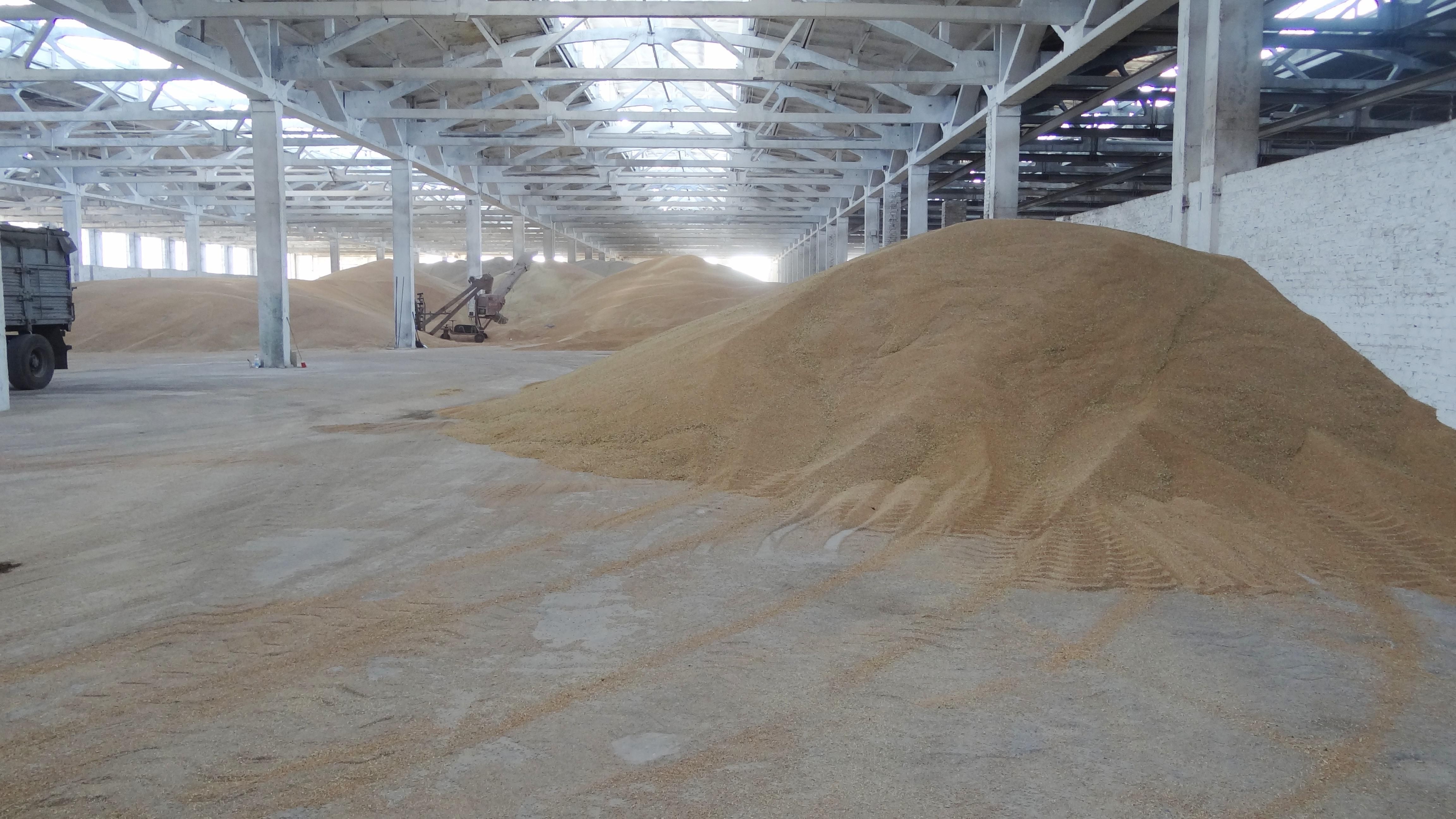 Черкасских прокуроров обвиняют в попытке рейдерства сельхозпредприятия Черкасских прокуроров обвиняют в попытке рейдерства сельхозпредприятия