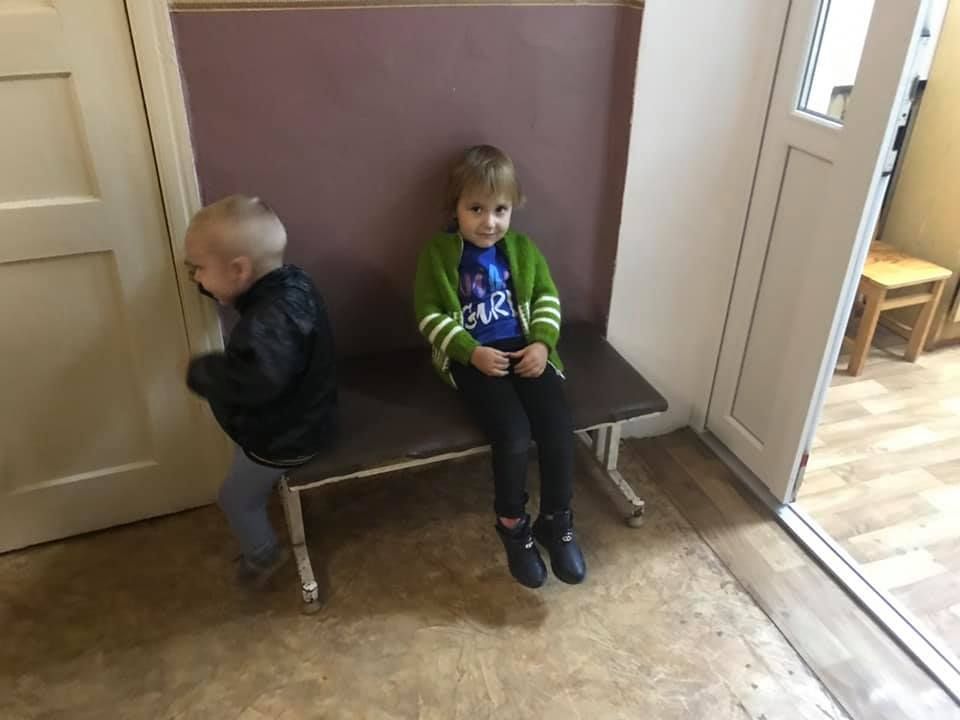 Взрыв боеприпасов на Черниговщине: появились фото ночевки эвакуированных Взрыв боеприпасов на Черниговщине: появились фото ночевки эвакуированных