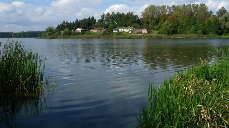 Махінації чиновників: чому АТОвців обділили землею навколо озеро Наварія Махінації чиновників: чому АТОвців обділили землею навколо озеро Наварія