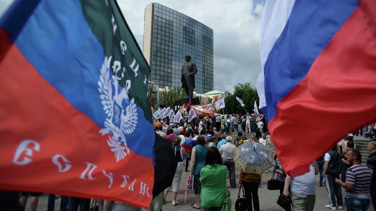 Кривые зеркала: через какую призму Москва видит Украину Кривые зеркала: через какую призму Москва видит Украину