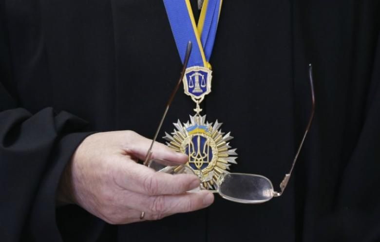 Як корумповані і некомпетентні судді проходять перевірки - 12 жовтня 2018 - Телеканал новин 24 Як корумповані і некомпетентні судді проходять перевірки - 12 жовтня 2018 - Телеканал новин 24