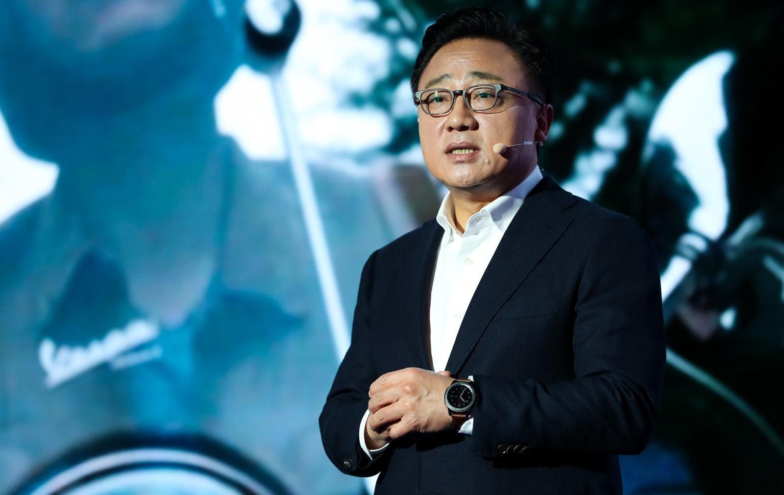 Телефон з функціоналом планшета: у Samsung розповіли деталі про складний смартфон Телефон з функціоналом планшета: у Samsung розповіли деталі про складний смартфон