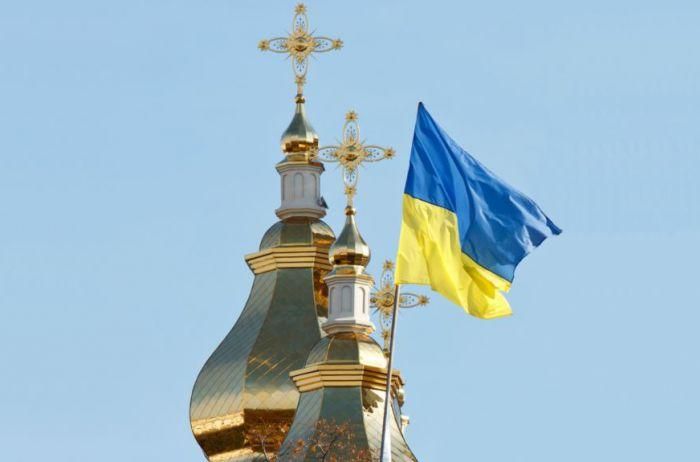 Свідомість бере верх: як громади переходять до Київського патріархату Свідомість бере верх: як громади переходять до Київського патріархату