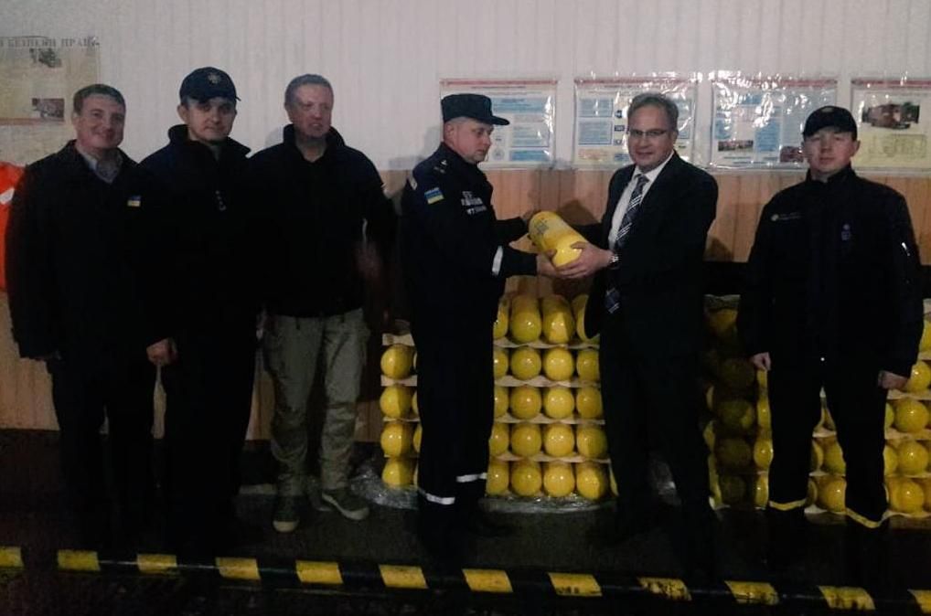 Німеччина надала Україні допомогу після пожежі на складі боєприпасів у Ічні Німеччина надала Україні допомогу після пожежі на складі боєприпасів у Ічні