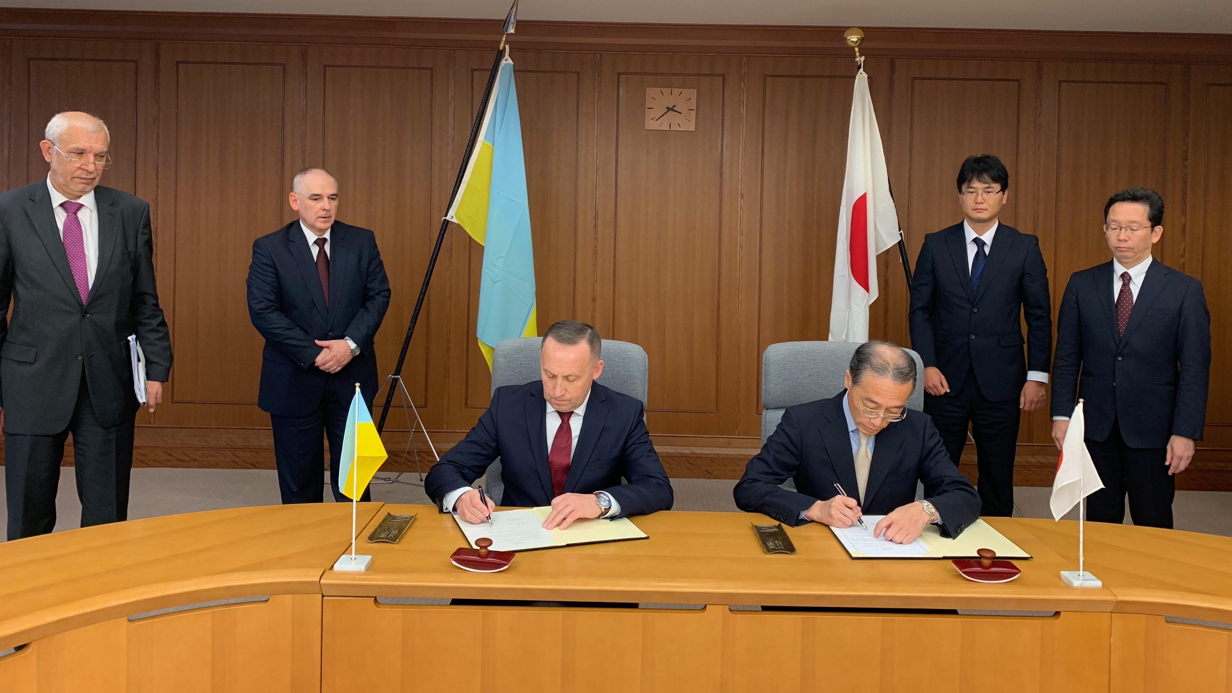 Україна та Японія підписали важливий оборонний документ 