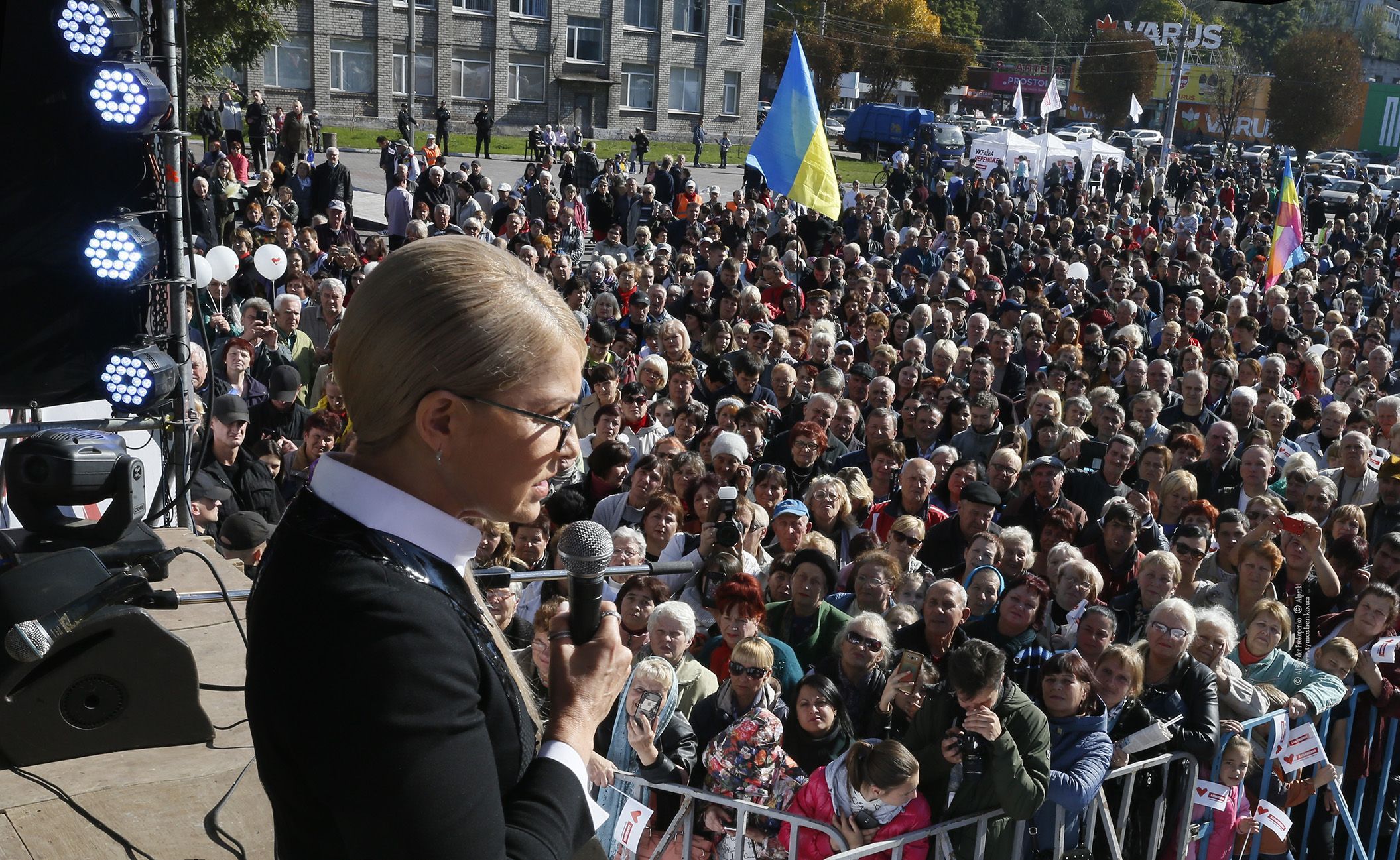 Для відновлення економіки та встановлення миру потрібна зміна влади, – Юлія Тимошенко