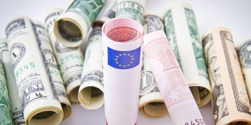 Готівковий курс валют на сьогодні 16-10-2018: курс долару та євро