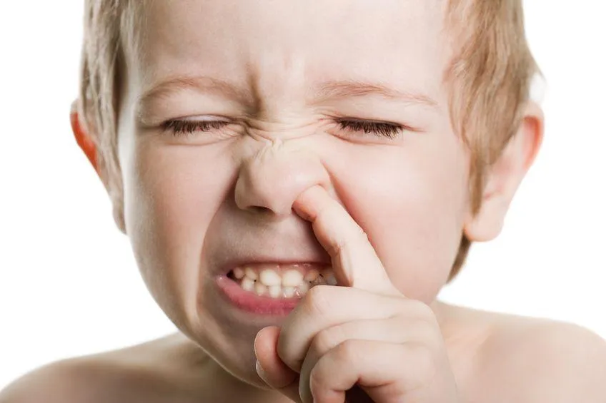 Звичка колупатися в носі може сприяти поришенню пневмонії