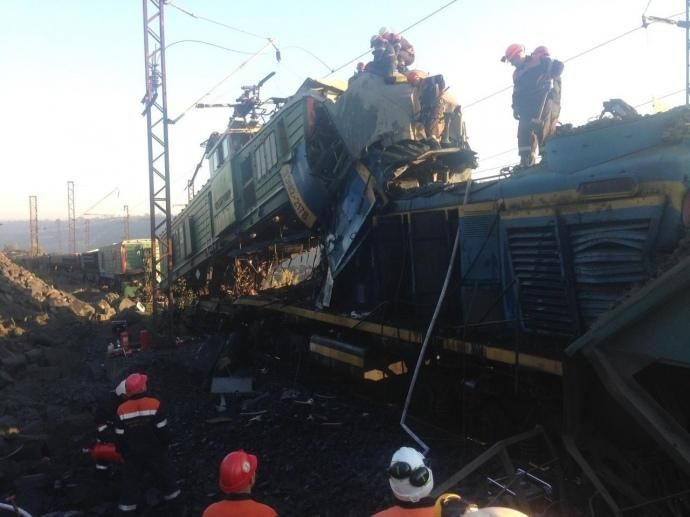 Столкновение локомотивов в Кривом Роге: стали известны причины трагедии