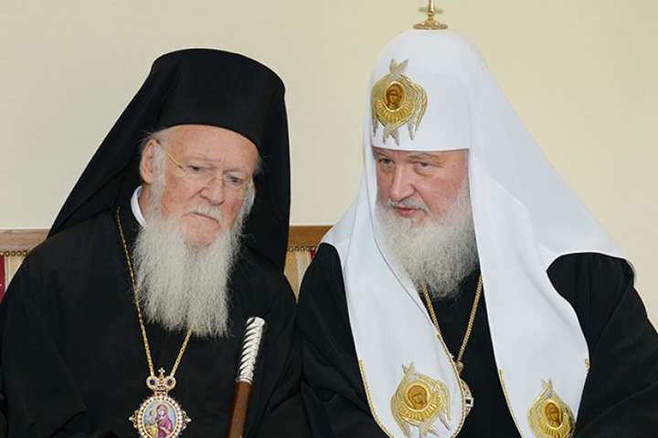 В Московском патриархате сказали, что Константинополь "аннексирует УПЦ, как Крым"