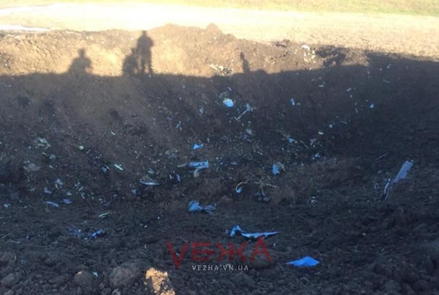 Аварія літака Су-27: місцеві жителі показали фото та відео з місця падіння