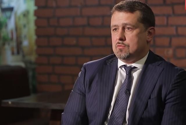 Екс-працівник СБУ Семочко відхрестився від багатства та російського громадянства дружини Екс-працівник СБУ Семочко відхрестився від багатства та російського громадянства дружини