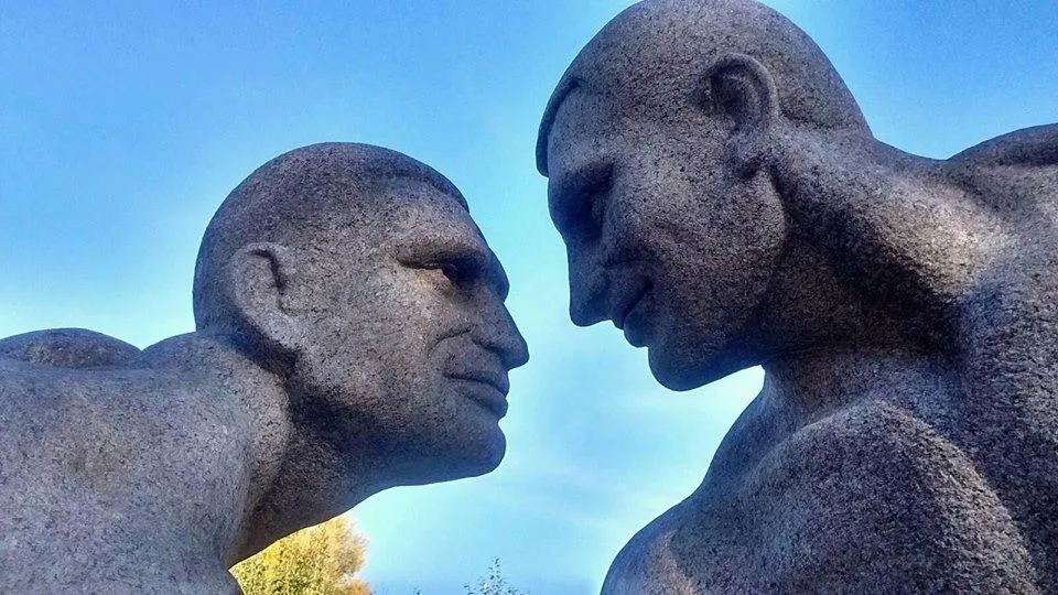 Клички брати скульптура парк Коростишів