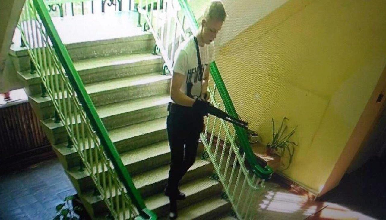 Перед побоищем в Керчи Росляков просматривал видео со стрельбой в школах: допрос матери стрелка