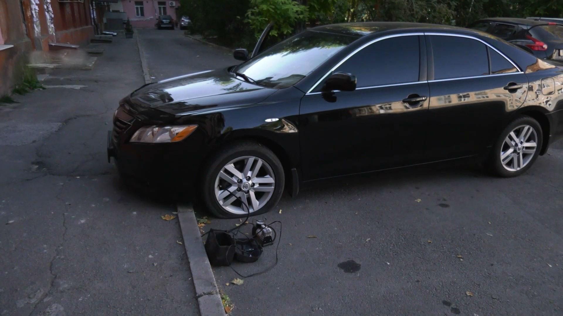 В Херсоне возле школы нашли взрывчатку В Херсоне возле школы нашли взрывчатку